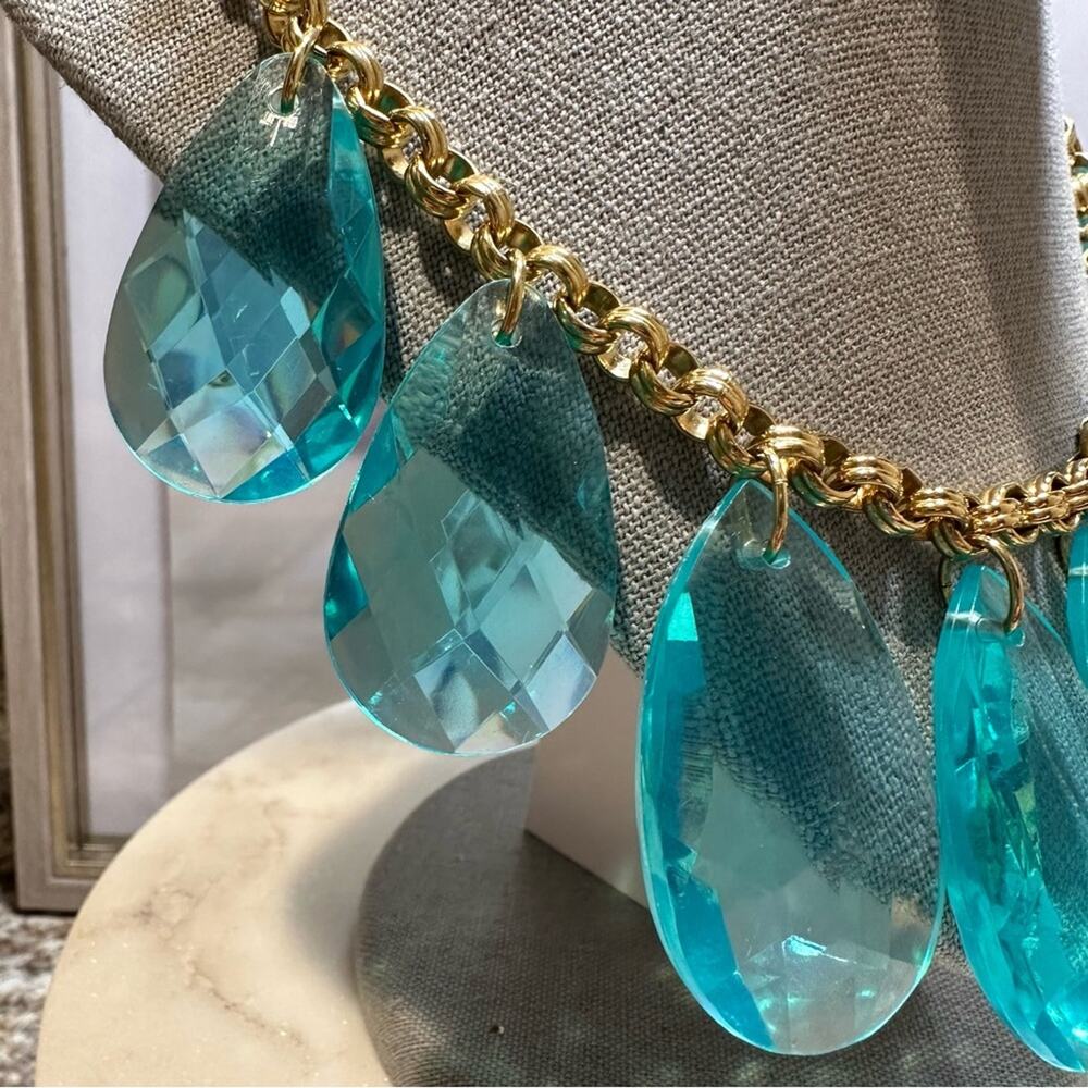 KATE SPADE - CASCADING AQUA TEARDROP STATEMENT NECKLACE - Picture 3 of 9